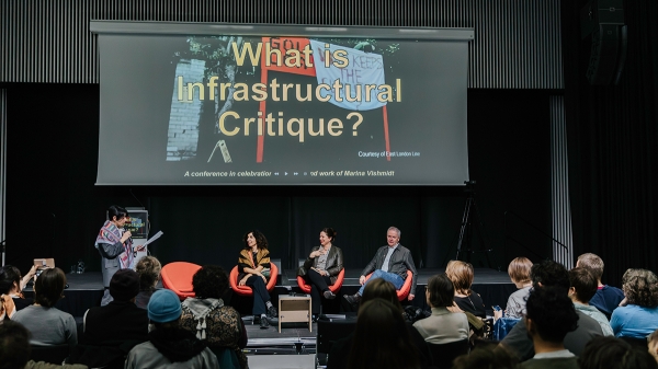 Podiumsdiskussion
                                          vor Publikum