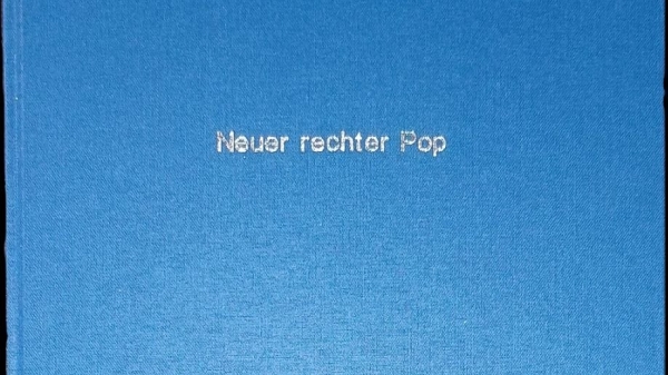 Blaues Buchcover der Masterarbeit von Paul Buschnegg
                                          mit dem Titel „Neuer rechter Pop”