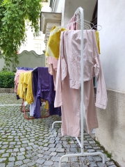 Outdoor clothes rack